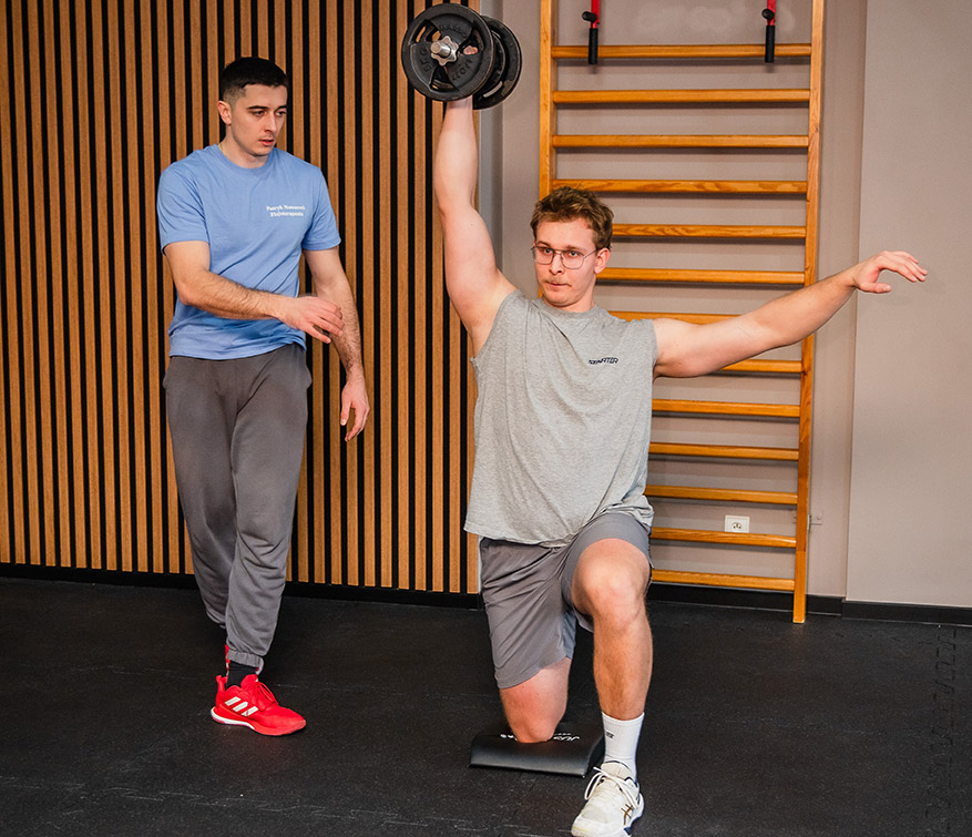 Trenujesz lub chcesz trenować siłowo, ale coś ciągle Cię ogranicza